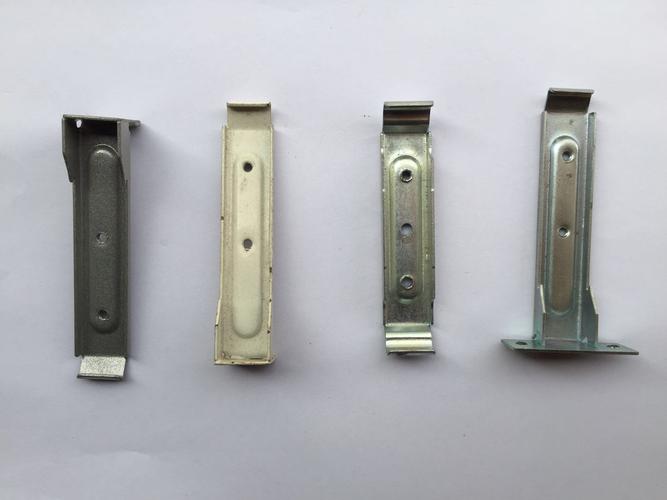 五金冲压件 创之辉金属的产品系列包括如下 五金冲压件,五金弹片,五金